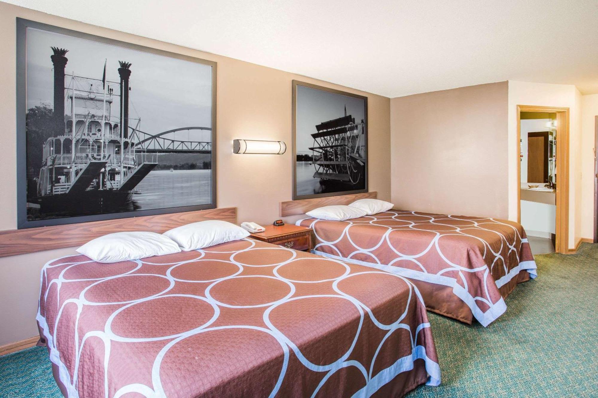 Super 8 By Wyndham Prairie Du Chien Otel Dış mekan fotoğraf