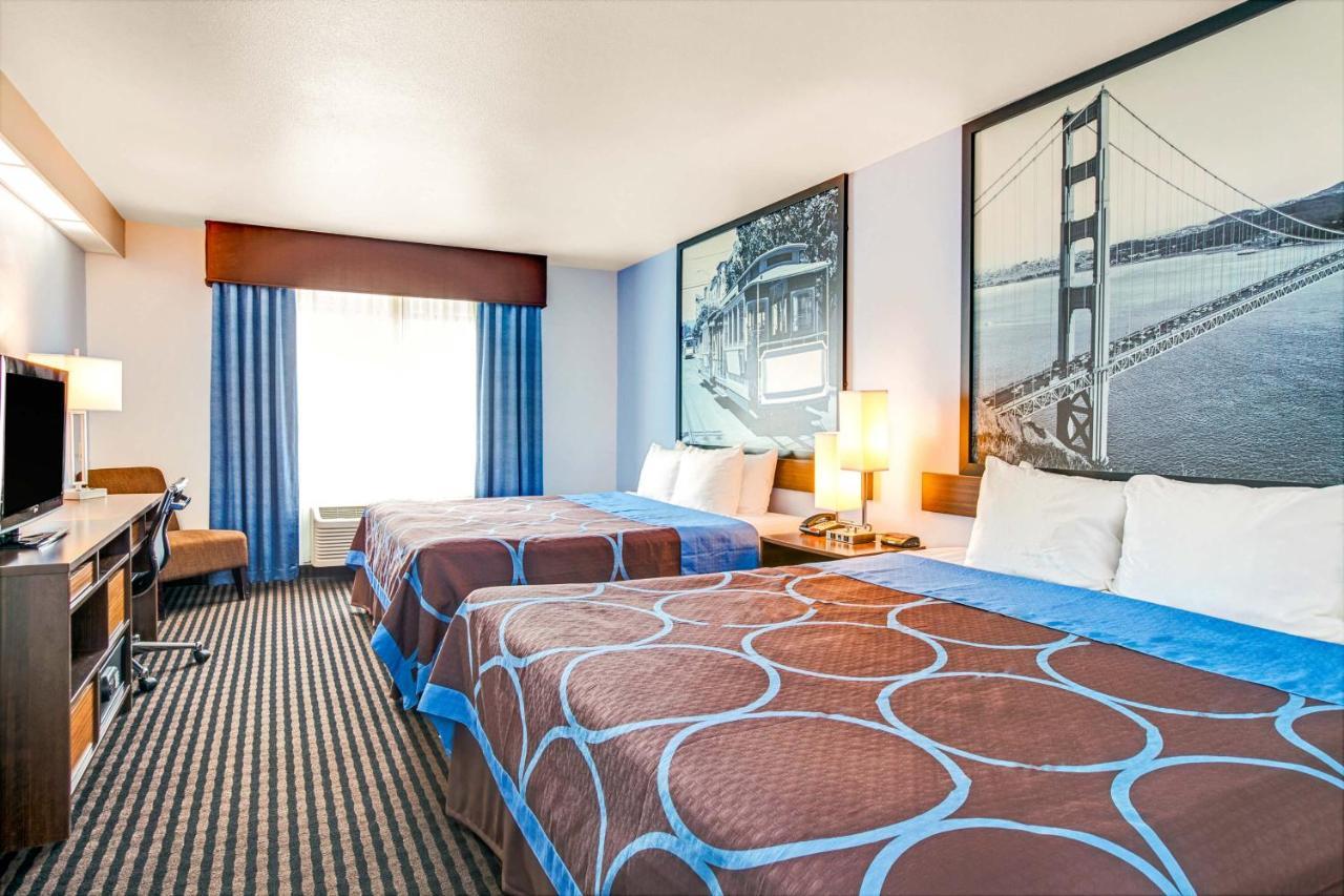 Super 8 By Wyndham Prairie Du Chien Otel Dış mekan fotoğraf
